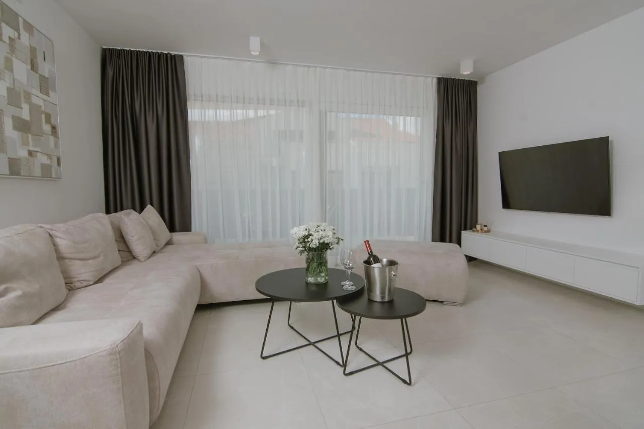 Apartment Adriatic Pearl 2 Trogir Croácia